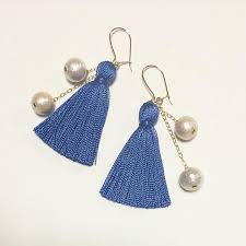 簡単3ステップ 100均タッセルピアスの作り方をご紹介 作例6選 タッセル ピアス ハンドメイド タッセル