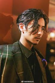 Đoàn phim Băng vũ hỏa đọc kịch bản, dân mạng tinh ý nói Vương Nhất Bác và  nữ chính rất có cảm giác cặp đôi