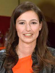 How much of pinar atalay's work have you seen? Pinar Atalay Grosse Gewicht Masse Alter Biographie Wiki