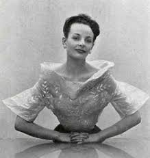 Resultado de imagen de elsa schiaparelli 1949