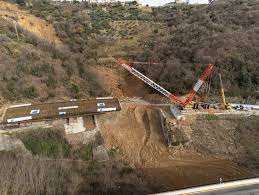 Check spelling or type a new query. Ricostruzione Del Viadotto Crollato Sulla A6 Posato Il Nuovo Ponte L Unione Monregalese
