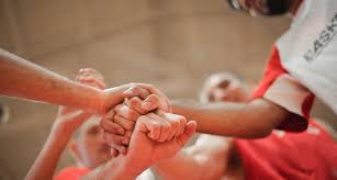 Hal itu merupakan anggapan yang sangat ceroboh dan tidak berdasar serta bersumber dari iri dan dengki. Tafsir Surat Yasin Ayat 68 Manusia Tidak Selamanya Kuat Chanelmuslim Com