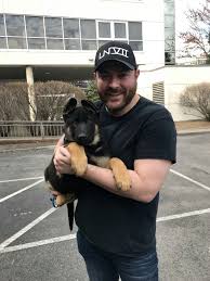 Chris Young His Puppy Porter Chris Young Songs Chris Young Music Chris Young