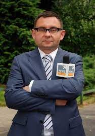 Goldenline wspiera w budowaniu profesjonalnego profilu zawodowego i poszukiwaniu. Tomasz Lisiecki Moze Nauczymy Sie Kibicowac Inaczej Glos Wielkopolski
