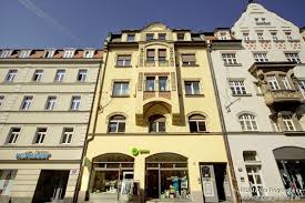 Wohnung regensburg innenstadt ab 74.500 €, uni/oth und innenstadt nur wenige minuten entfernt! 5 Zimmer Wohnung Zu Vermieten Maximilianstrasse 12 93047 Regensburg Innenstadt Mapio Net