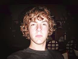 Get inspired by some of hollywood's leading men, and learn expert styling tips and tricks for this is an especially good style for guys with straighter hair who want to keep things clean and clipped but not too conservative. All About 3a 3b 3c Curly Hair How To Style And Maintain Curly Hair For Men Atoz Hairstyles
