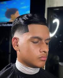 LOS FRESNOS BARBER • Randy Garay