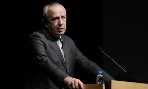 Conforme a apresentadora revelou nas respetivas redes sociais, o seu mais recente livro, intitulado 'encontrei o amor onde menos esperava', já chegou à 4. Santana Lopes Vai Candidatar Se A Figueira Da Foz Como Independente Renascenca