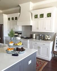 Kitchen Cabinet Wreath Ideas Christmas Farmhouse Kitchen Ideas Kitchen Cabinet Wreath Ideas Farmhouse Kitchen Cabinet Wrea Decoracao De Casa Decoracao Casas
