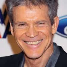 Jacqueline Cuff's Instagram, Twitter & Facebook