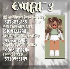 Trusted suppliers and leading clean white t shirts suppliers offer these incredible collections at the most affordable prices and luring deals. 500 Ideas De Codigos Roblox En 2021 Roblox Codigos Casas De Juego
