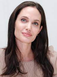 Angelina jolie wurde am 4. Angelina Jolie Biografie Filmstarts De
