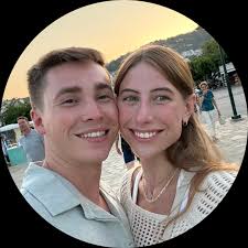 Girls Walk Club · Luma