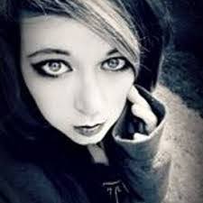 Nell Brennan's Instagram, Twitter & Facebook