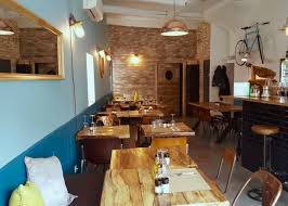 La salle a manger salon de provence restaurant. Cuisine Italienne Et Burgers La Salle A Manger Love Spots