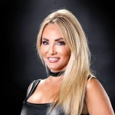 Denise Casale's Instagram, Twitter & Facebook