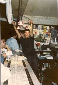 In the meantime, we have been specializing in cocktail courses for many years. La Storia Dell Angelo Azzurro Il Cocktail Degli Anni 90 00