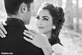 بعض اللحظات لا تحتاج إلى كلام تحتاج فقط من يشعر بها معك ❤️