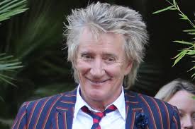 Rod stewart, author of 'rod: Rod Stewart Has A Pop At Pal Elton John And Says His Hair Is Sewn On Mirror Online