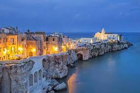 Schnell und sicher online buchen. Italy Italia Apulia Puglia Foggia District Gargano Vieste Old Town And Punta Di San Francesc Photographic Print Francesco Iacobelli Art Com