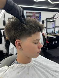 Position available for an experienced Barber. Located in Chandler .