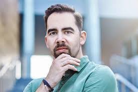 Alexander Kravets's Instagram, Twitter & Facebook