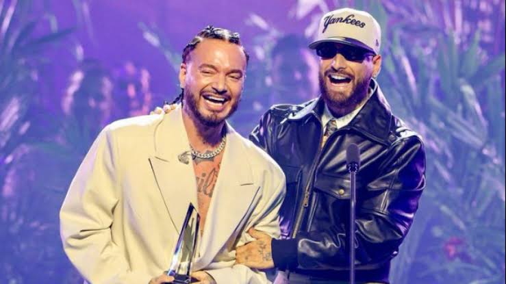 Reconciliación de Maluma y J Balvin en los premios Billboard 2024: 'Antes  éramos competencia y ahora somos hermanos'