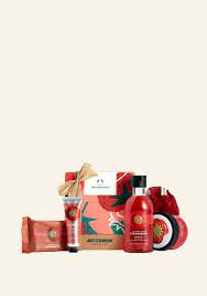 Shop luxury bath & body gift sets at harrods. Juicy Strawberry Little Gift Box Gifts The Body Shop