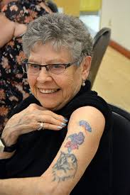 Seniors throw Chronicle for a loop