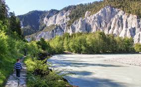 105km, 75km, 45km et 25km. Rhein Gorge Hike Down The Swiss Grand Canyon Swiss Family Fun
