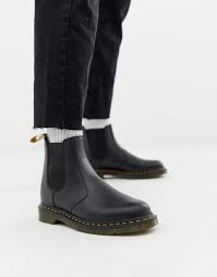 A certified vegan boot, in synthetic leather— no animal products were used in. Dr Martens Vegan 2976 Chelsea Boots In Black Smooth Asos