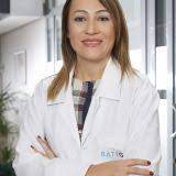 Op Dr Tulin Kacmaz Izmir Da Goz Hastaliklari Alaninda Hastalarina Saglik Hizmeti Vermektedir Gozler Tibbi Doktorlar
