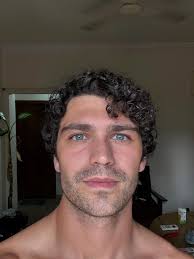 Clean shaven or stubble?