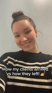 Deck the halls🎄 💅 builder gel with detailed nail art 📍 Newton Hall,  Durham, DH1 🔗 click the link in my bio to book! @chloemillinsonnails inspo  #pearsgels #countydurhamnails #durhamgelnails #durhambiabnails  #durhamnailart #durhamnailsalon #