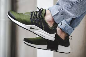 Nike Air Presto Essential Legion Green Sneaker Magazine Sneakers Nike