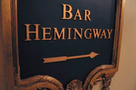 An antechamber leads to the little red door cocktail bar. The Best Cocktail Bars In Paris The Travel Belles
