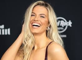 Hailey Clauson's Instagram, Twitter & Facebook