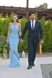 Burak Ozcivit And Fahriye Evcen Unluler Osman Film