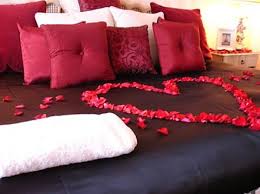 Romantic candles are inexpensive, dramatic and beautiful valentine ideas for room decorating. How To Decorate Your Bedroom For Valentine S Day