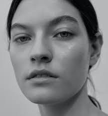 Dawn Dare's Instagram, Twitter & Facebook