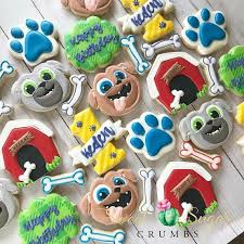 Bizcocho De Mickey Mouse De Una Libra Y Media Pin By Yanira Sanguinetti On Afiches Baby Shower Cookies 1st Birthday Custom Cookies