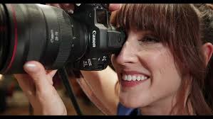 Vanessa Joy photographs a wedding with the new Canon EOS R5 Mark II