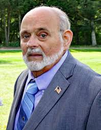 Very sad to learn of the passing of Connie Farrell. A great family friend  and outstanding neighbor during my time living in Watertown