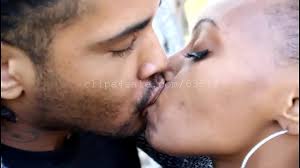 Kissing PD (Video 1 to 5 Previews) - XNXX.COM