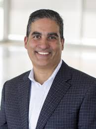 Ford Executives Mark Ovenden, Gary Johnson Announce Retirement