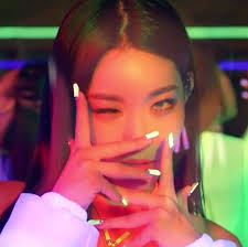 Kimchungha Ioi Chungha Roller Coaster Rollercoaster K Pop Kpop Girls Kpop Girl Groups Girl Icons