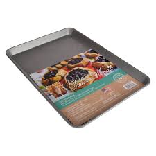 Although shortbread isn't necessarily a standalone staple for the holiday season, it is an easy enough cookie for. The Pioneer Woman 13 X 17 Half Sheet Cake Pan Walmart Com Walmart Com