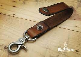 blackthorn leather key fob key chain key belt lanyard llavero de cuero cuero repujado llaveros