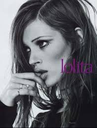 在此Pinterest 图板上发现13 条Kate middleton 点子| 威廉王子、婚礼礼服、禮服以及更多