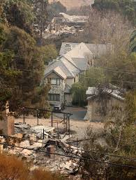 Celebrity homes that narrowly escaped ...